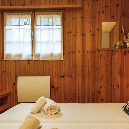 La Couronne By Interhome בקתה