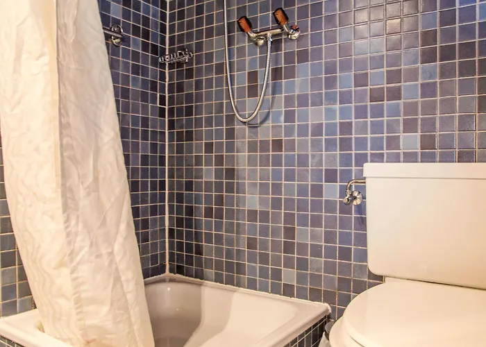 בקתה La Couronne By Interhome ננדה